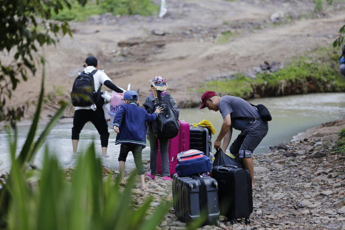 Bố ơi tập 6: Màn tỏ tình bá đạo của Chíp sún trong rừng sâu