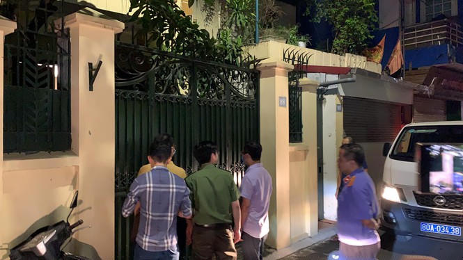 Khám xét nhà riêng, nơi làm việc của Chủ tịch Hà Nội Nguyễn Đức Chung - ảnh 15