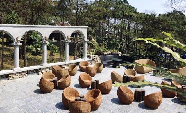 Dự án Le Mont Ba Vì Resort &amp; Spa sắp đưa vào khai thác thì bị đình chỉ vì xây không phép.