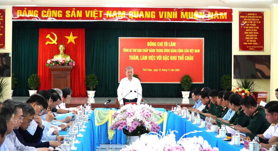Quang cảnh buổi làm việc của Tổng Bí thư Tô Lâm tại Đặc khu Thổ Châu