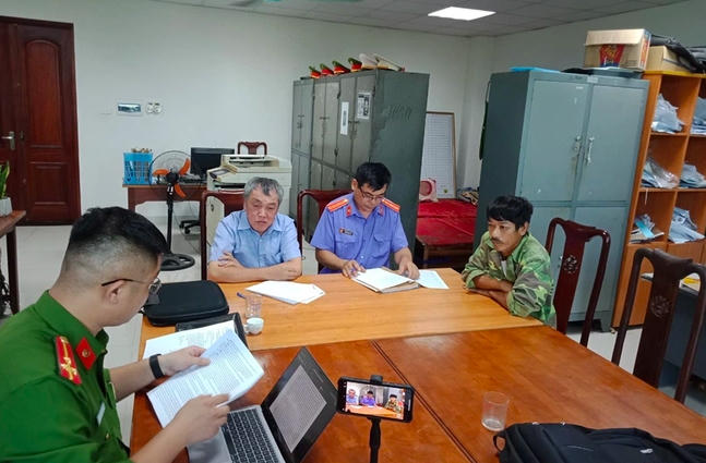 Đối tượng Triệu Văn Châm tại cơ quan Công an.