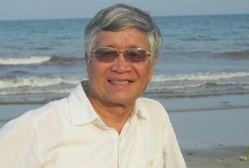 Nhà thơ Hoàng Vũ Thuật.
