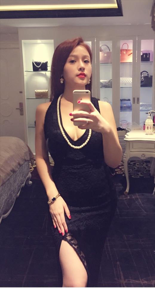 Thoát khỏi hình tượng baby, trong sáng, sau khi sinh con, Huyền Baby xuất hiện với hình tượng sexy, nóng bỏng. Ảnh: internet.