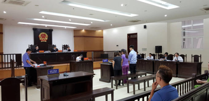 Các bị cáo tại tòa. (Ảnh: báo Giao thông)