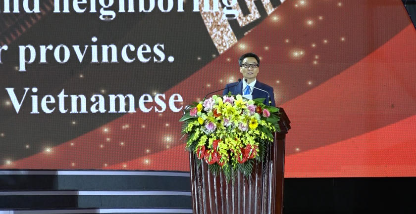 Phó Thủ tướng Chính phủ Vũ Đức Đam phát biểu chỉ đạo buổi lễ.