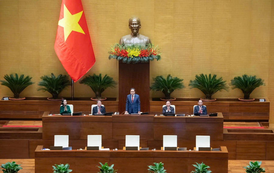 Kỳ họp bất thường lần thứ 9 với nội dung trọng tâm sắp xếp tinh gọn tổ chức bộ máy theo Nghị quyết 18