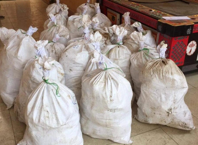 Những bao tải chứa đầy ma túy đá với tổng trọng lượng hơn 700 kg bị thu giữ.