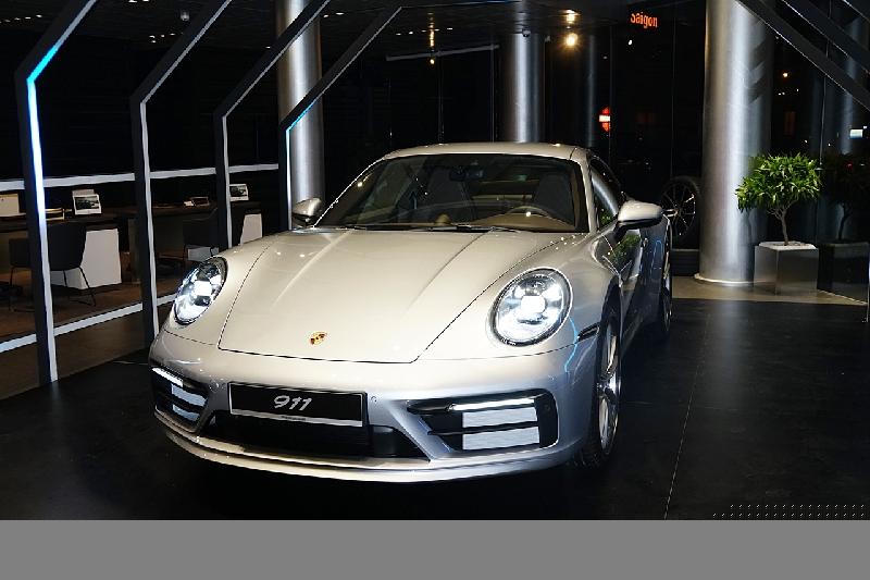 can canh porsche 911 the he moi gia 95 ty dong vua co mat tai viet nam
