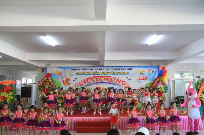 Tiết mục văn nghệ của các cháu 5 tuổi.