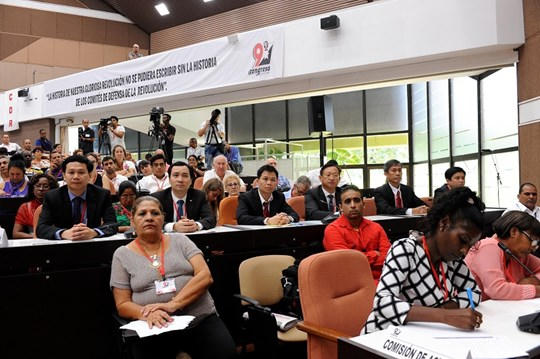 Các thành viên Đoàn đại biểu cấp cao UBTƯ MTTQ Việt Nam dự Đại hội Uỷ ban Bảo vệ Cách mạng Cuba.