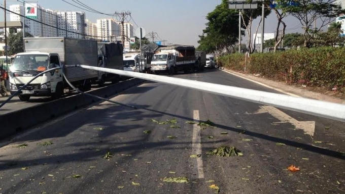 Vụ tai nạn vẫn đang được lực lượng chức năng tích cực giải quyết.