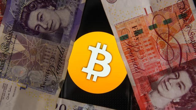 Nhà đầu tư nên chuẩn bị mất sạch tiền nếu đầu tư vào bitcoin (Ảnh: Getty)