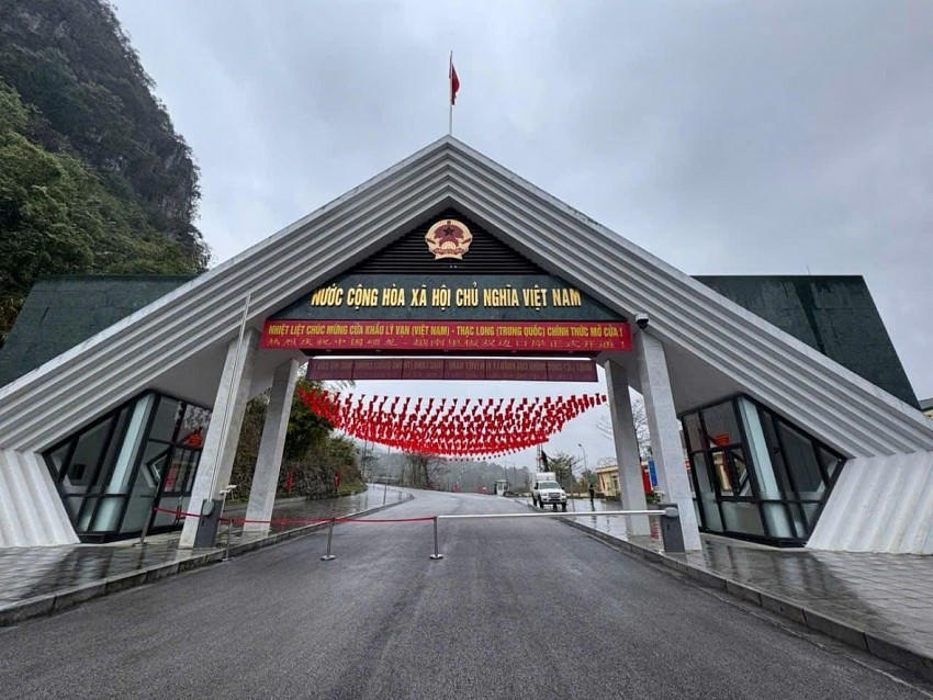 Cửa khẩu song phương Lý Vạn - Thạc Long có ý nghĩa quan trọng thúc đẩy kinh tế 2 địa phương.