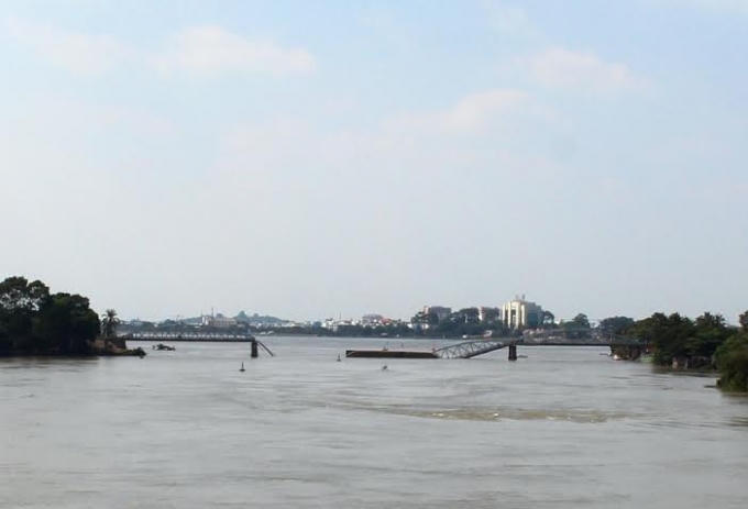 Cầu Ghềnh bị đâm sập ngày 20/3.