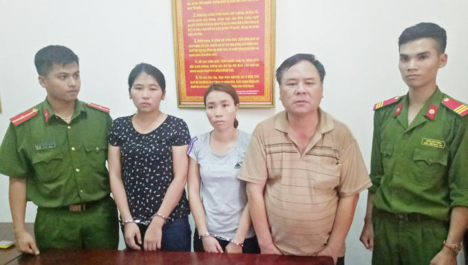 Ba đối tượng trốn nã được di lý về trụ sở.