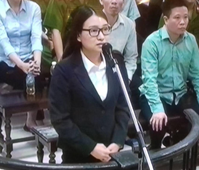 Khi bình tĩnh Tứ khai không hề tham gia bất kỳ hoạt động gì của công ty, thậm chí ngay cả trụ sở công ty ở đâu, ngành nghề kinh doanh là gì, Tứ cũng không nắm được.