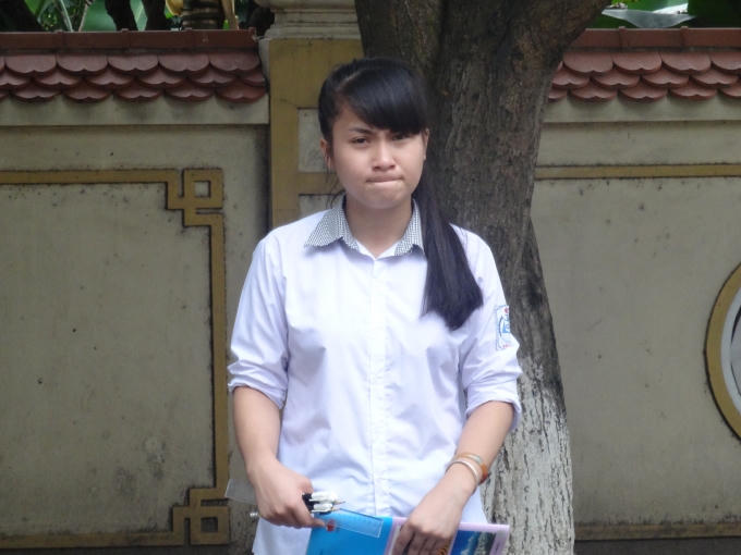 Tuy nhiên, bên cạnh những thí sinh hài lòng về bài thi của mình, thì cũng có những em lo lắng khi bài thi không như mong đợi.