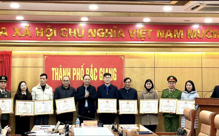 z5119286795209_a1af02b01e79ea92eb4df20da3a68429