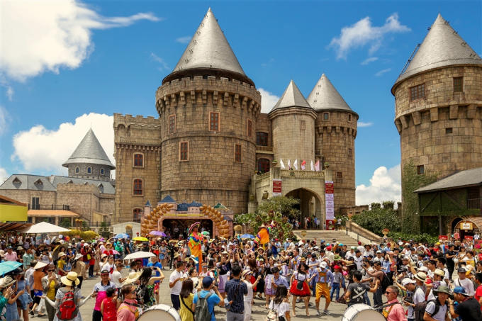 Vui bất tận với lễ hội B&rsquo;estival Sun World Ba Na Hills