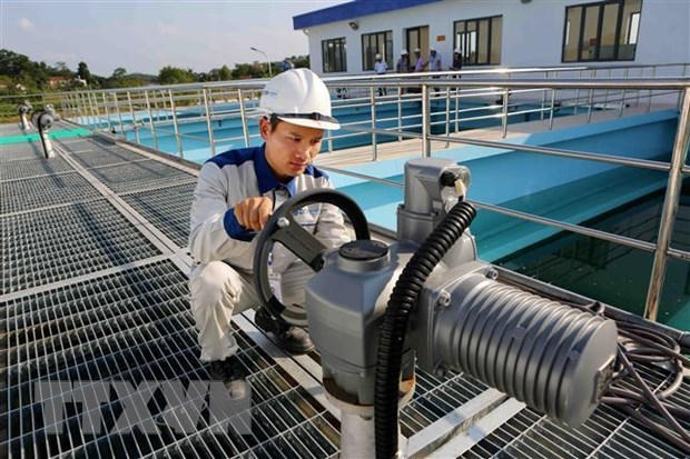 ận hành trạm bơm nước. (Ảnh minh họa: Thành Đạt/TTXVN)