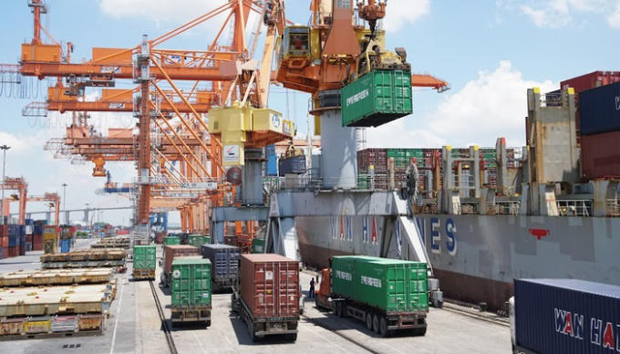 Tổng trị giá xuất khẩu của Việt Nam đạt 243,48 tỷ USD, tăng 13,2% so với năm 2017. Ảnh: Quang Phúc.