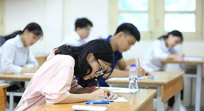 Bộ Giáo dục đề nghị phụ huynh tham gia giám sát thực hiện việc dạy thêm (Ảnh: minh họa)