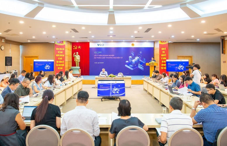 Hội thảo lấy ý kiến doanh nghiệp Dự thảo Luật Thương mại điện tử.