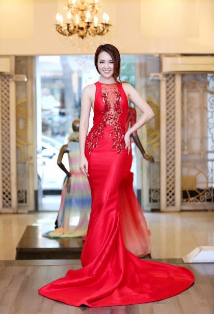 Thụy Vân đi chọn váy làm MC Hoa hậu Việt Nam 2016