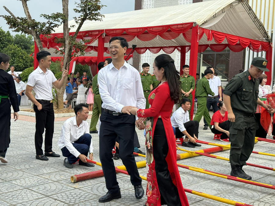 z4871163701541_f85bb035f47c154a44c535a9f8a09654