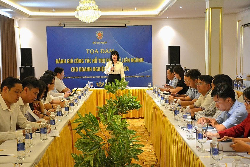 Toàn cảnh buổi tọa đàm.