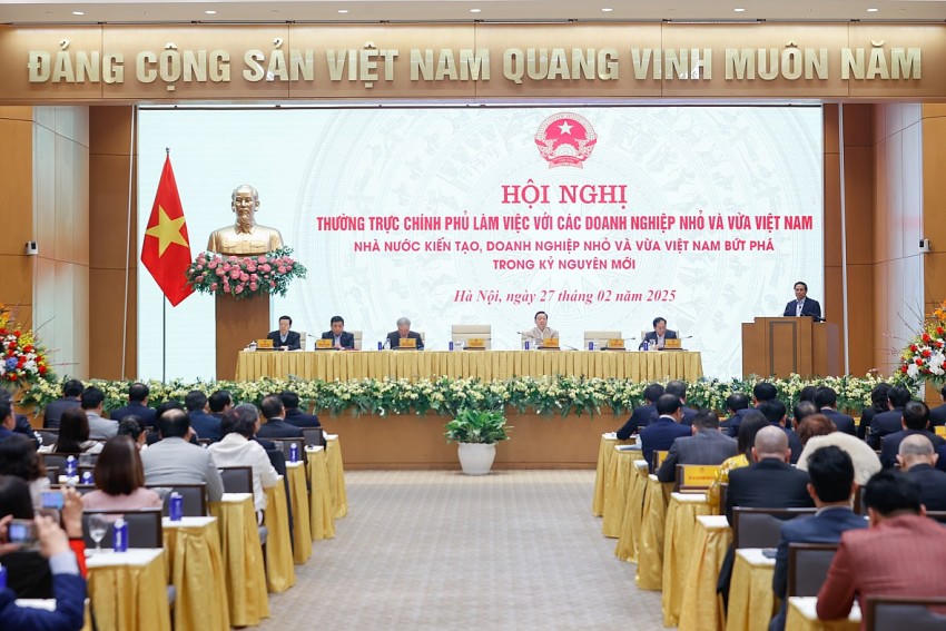 Toàn cảnh hội nghị.
