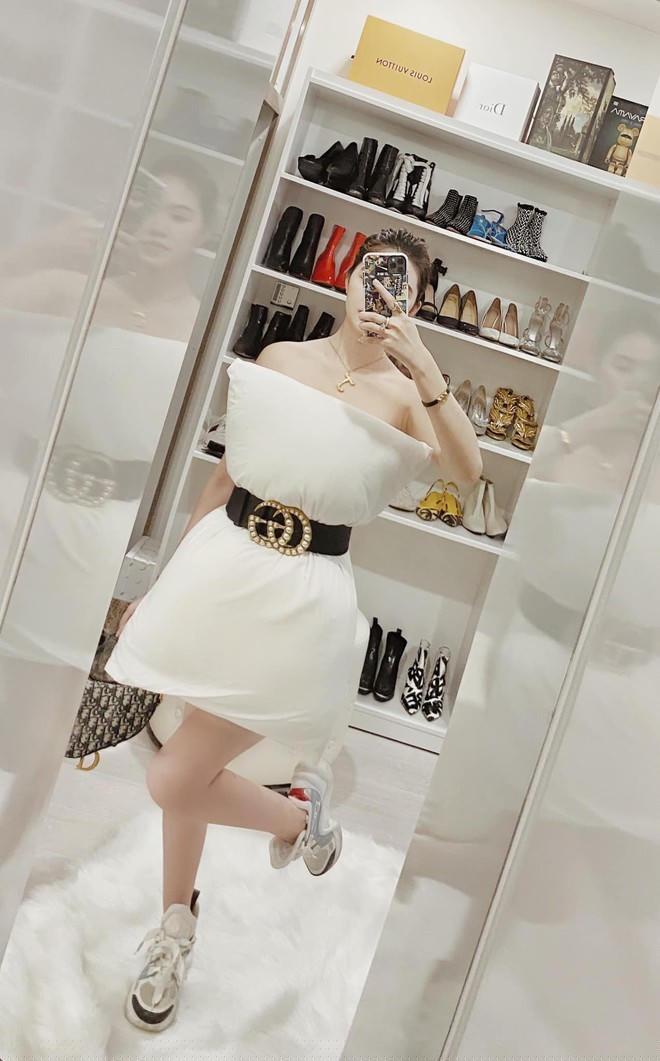 Nhan sắc nóng bỏng của Jolie Nguyễn và những đồn đoán 'khủng' về gia thế - ảnh 10