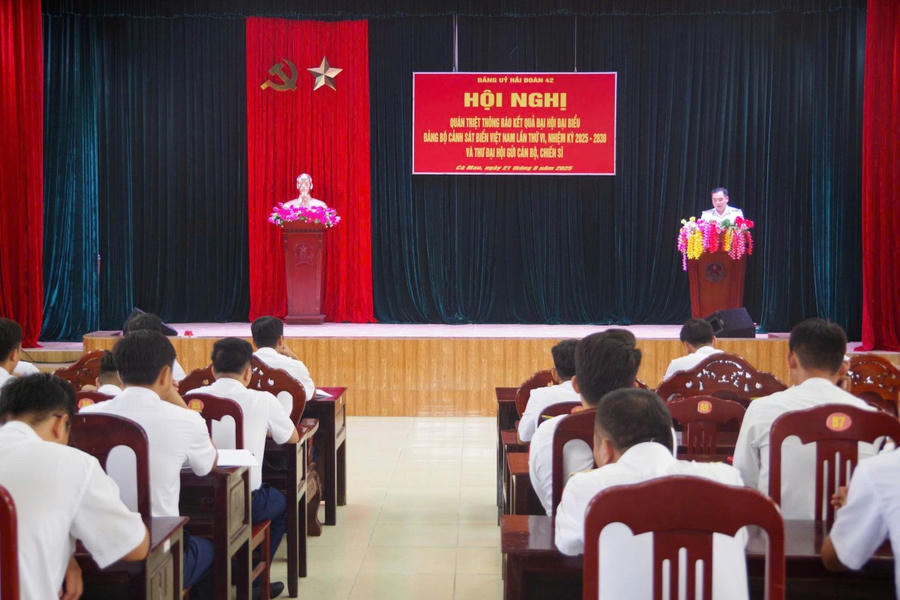 Quang cảnh hội nghị