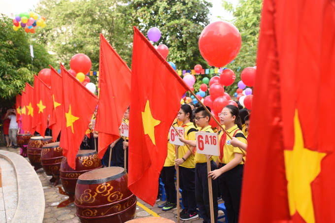 Trang nghiêm trong lễ chào cờ.