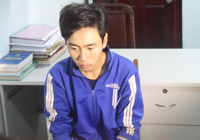 Nghi phạm bị bắt giữ để điều tra. (Ảnh: báo Công an)