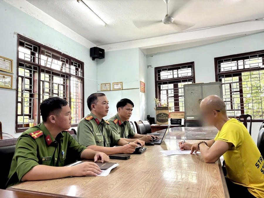 Ông V.N.T. đăng tải thông tin sai sự thật về mức đóng BHYT - Ảnh Công an TP Đà Nẵng.