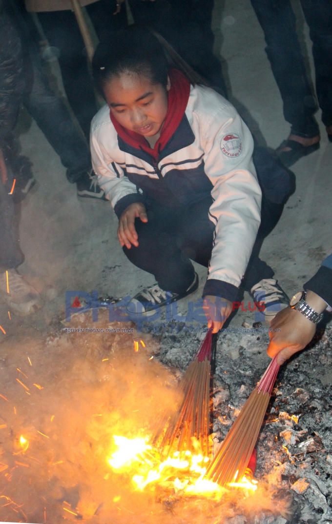 Học sinh thì mong học giỏi, ngoan ngoãn để tương lai tươi sáng. (Ảnh: Đức Biên)