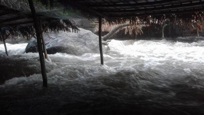 Suối Voi "thất thủ" sau cơn mưa (Ảnh: FB Trần Anh Khoa).