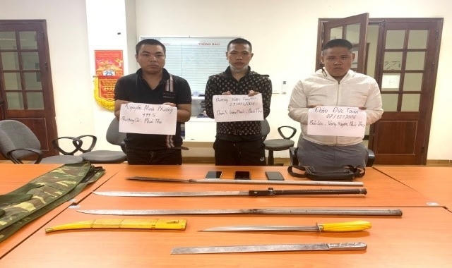 Bắt nhóm đối tượng kéo lê hung khí, gây náo loạn quanh Thành cổ Sơn Tây