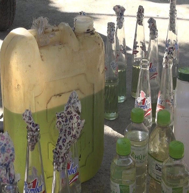 Một can xăng bị thu giữ vào đêm ngày 2/9.