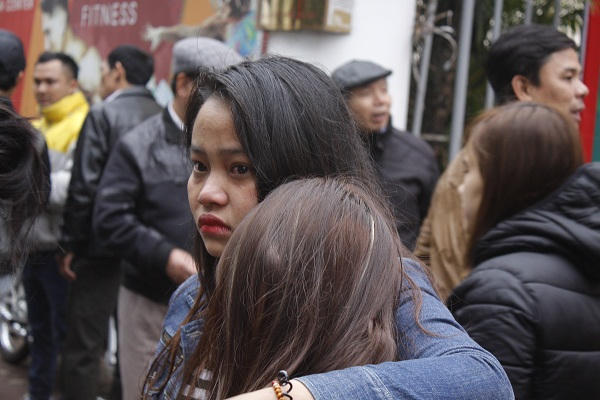 người vợ, người em...