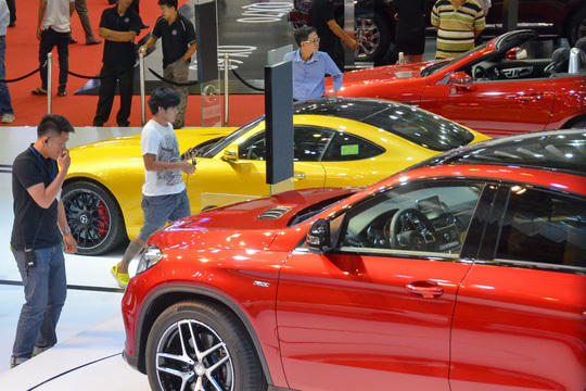 Xe nhỏ giá rẻ nhập khẩu ồ ạt về Việt Nam