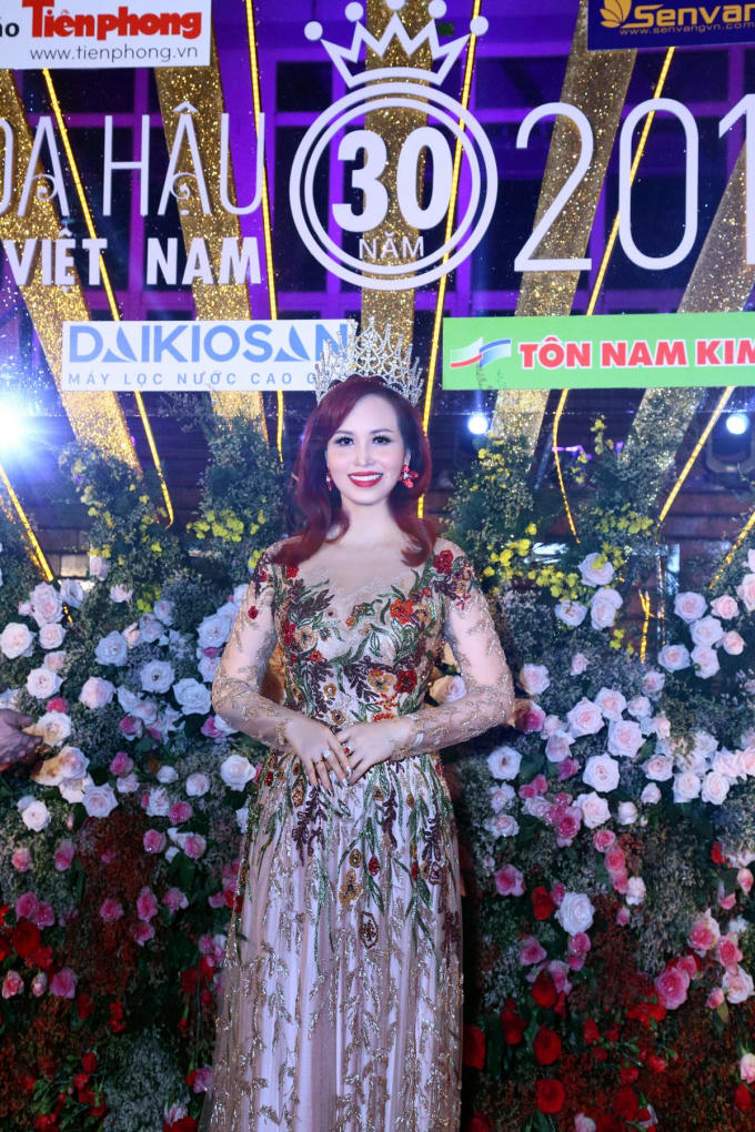 Diện váy Hoàng Hải, Hà Kiều Anh, Diệu Hoa khoe nhan sắc không tuổi tại chung kết Hoa hậu Việt Nam 2018