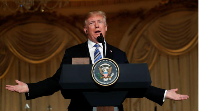 Tổng thống Mỹ Donald Trump trong cuộc họp báo chung với Thủ tướng Nhật Bản Shinzo Abe tại Florida hôm 18/4. Ảnh: Reuters