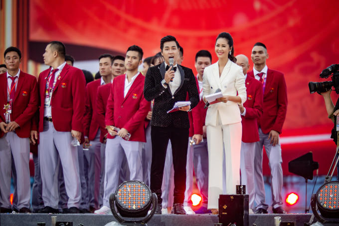 Nguyên Khang: Thầy Seo thân thiện, Tiến Dũng thông minh, Văn Toàn lém lỉnh