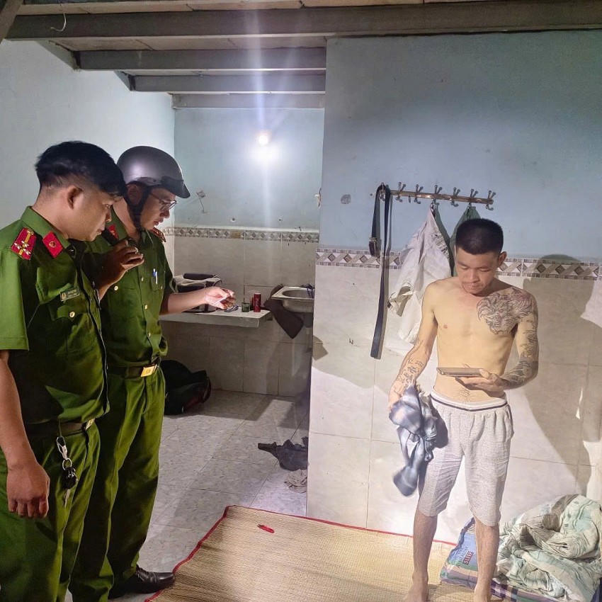 Tuần tra kiểm soát, kiểm tra các nhà nghỉ, nhà trọ.