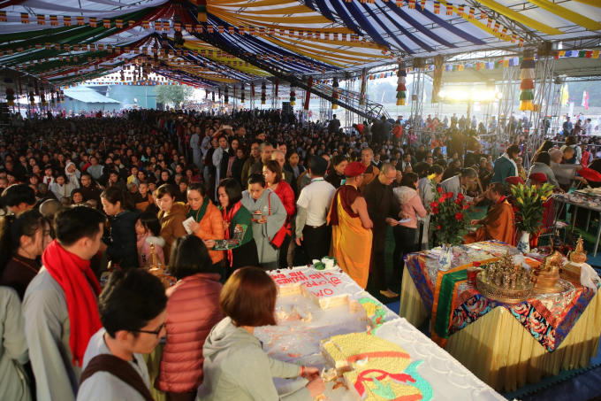 Khóa lễ nằm trong khuôn khổ Pháp hội Đại Bi Quan Thế Âm 2019 diễn ra tại Đại Bảo tháp Mandala Tây Thiên (Tam Đảo, Vĩnh Phúc)
