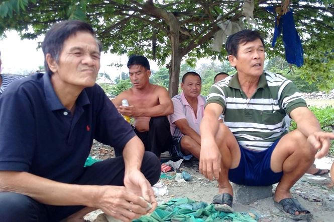 Người dân Nam Ô, bức xúc: “Thành hoàng làng chúng tôi bị dời sang làng khác, tổ tiên chúng tôi sẽ đi đâu?!”