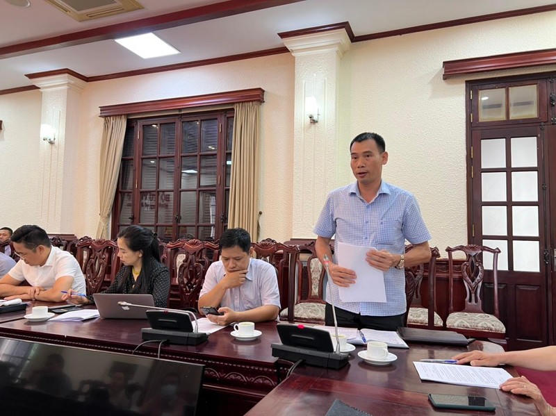 Đại diện lãnh đạo các đơn vị góp ý vào dự thảo Kế hoạch.
