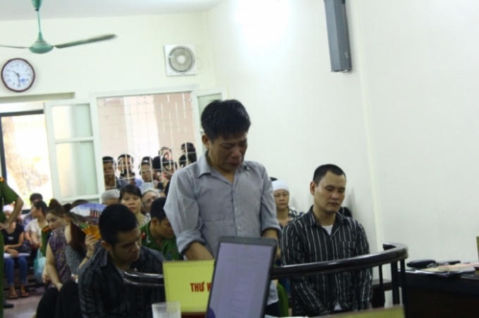 Lê Trung Kiên và đồng phạm trong phiên xét xử sơ thẩm.